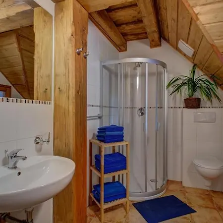 Leyla Hotel 3*